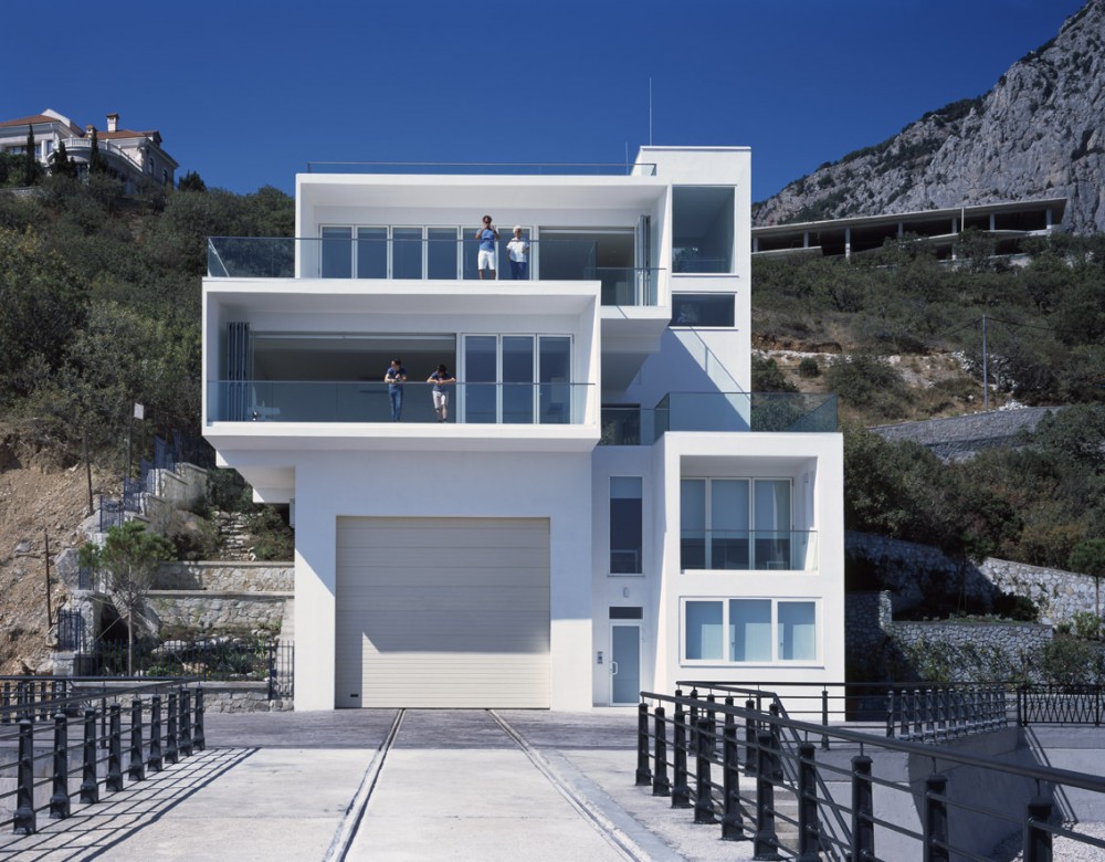 Yacht House / Robin Monotti Architects