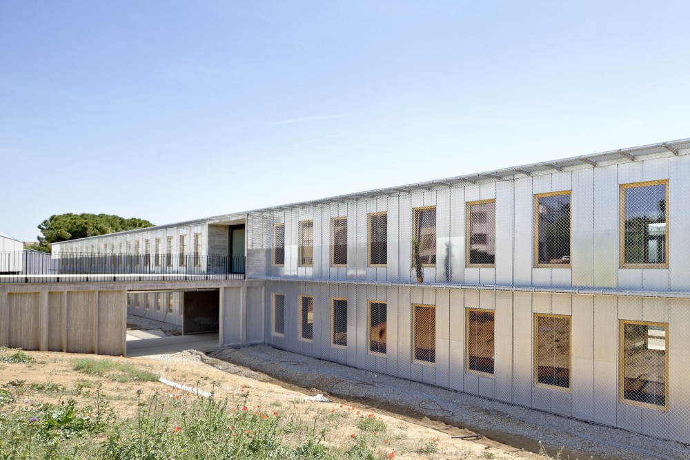 Student Housing (Universitat Politècnica de Catalunya) / H Arquitectes + dataAE