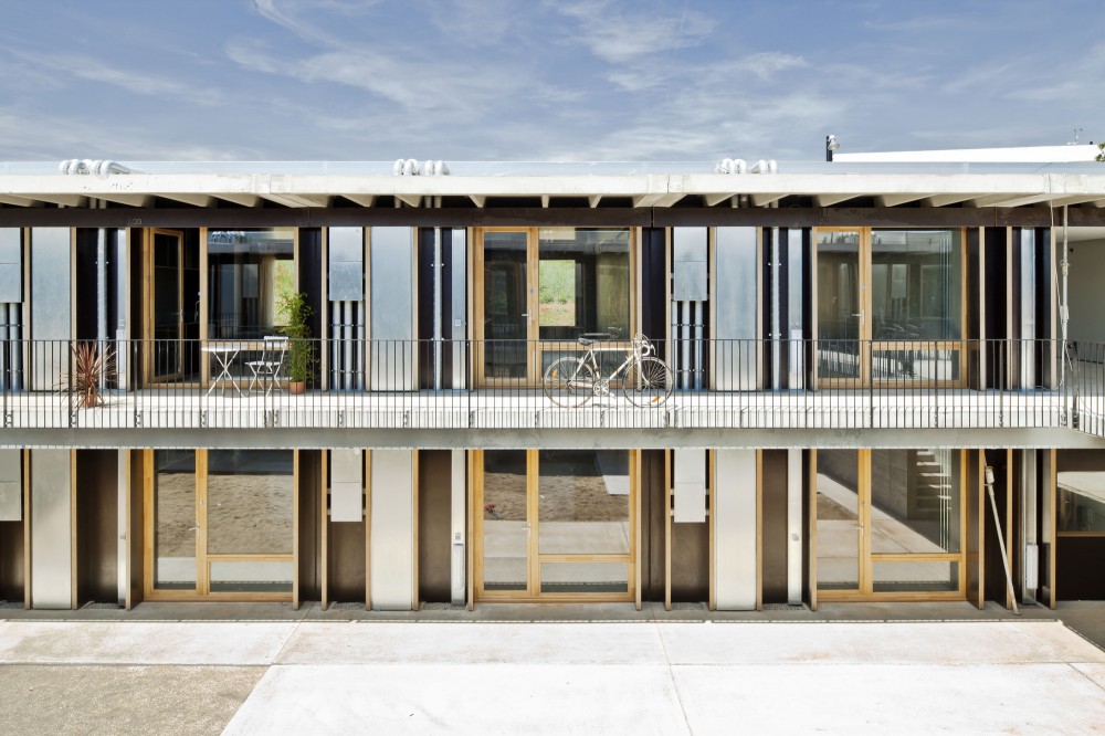 Student Housing (Universitat Politècnica de Catalunya) / H Arquitectes + dataAE