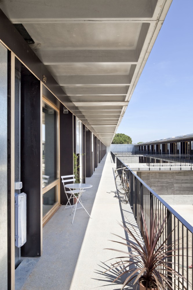 Student Housing (Universitat Politècnica de Catalunya) / H Arquitectes + dataAE