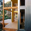 Lloyd Holiday House / Bonnifait + Giesen Lloyd Holiday House / Bonnifait + Giesen © John Girdlestone