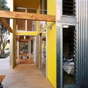 Lloyd Holiday House / Bonnifait + Giesen Lloyd Holiday House / Bonnifait + Giesen © John Girdlestone