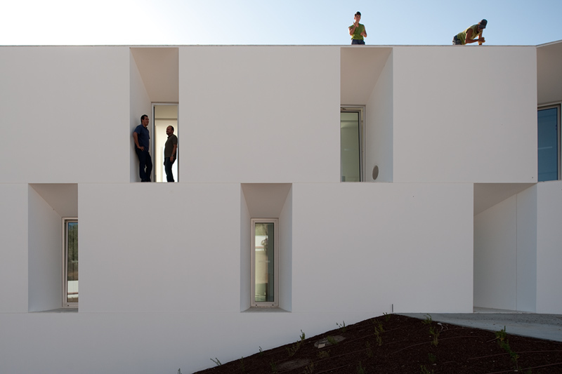 Alcácer do Sal Residences / Aires Mateus