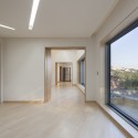 The Curving House / JOHO Architecture The Curving House / JOHO Architecture © Sun Namgoong