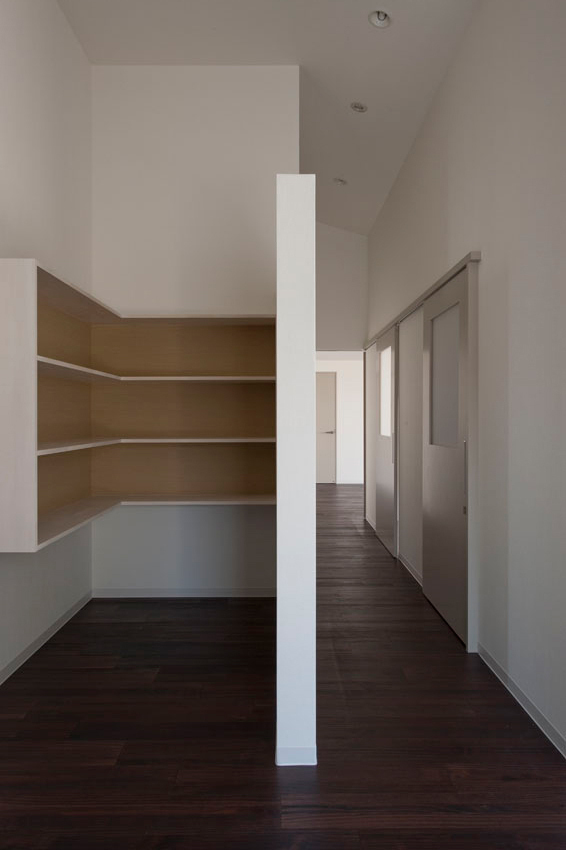 Cafe Cross / FORM | Kouichi Kimura Architects