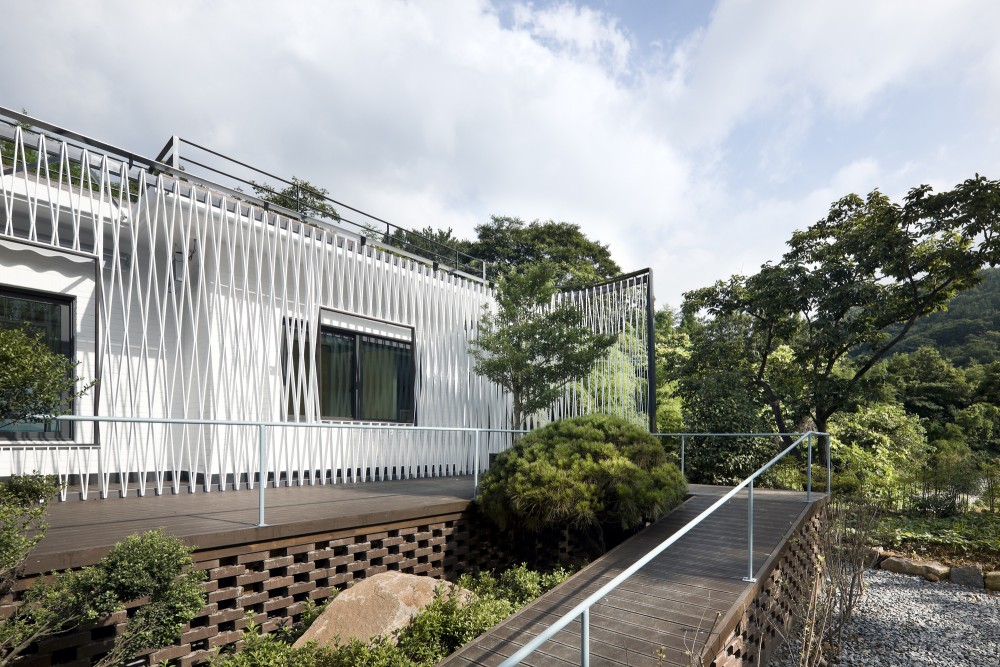 Namhae Cheo-ma House / JOHO Architecture