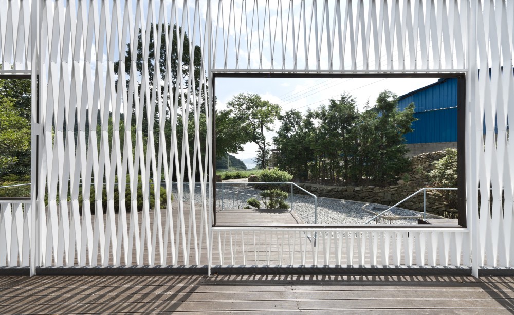 Namhae Cheo-ma House / JOHO Architecture