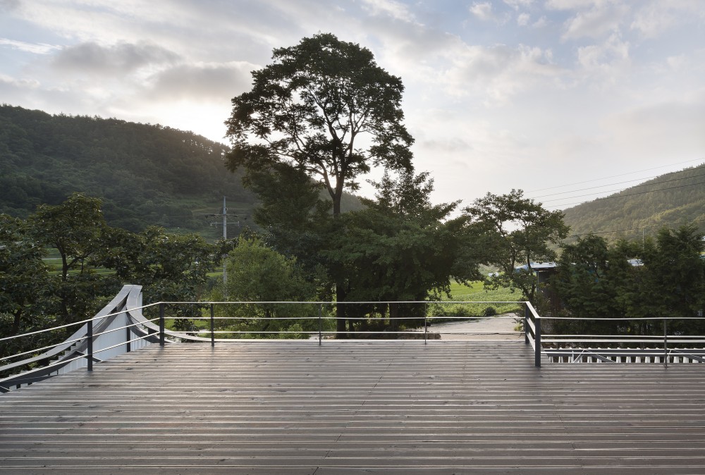 Namhae Cheo-ma House / JOHO Architecture