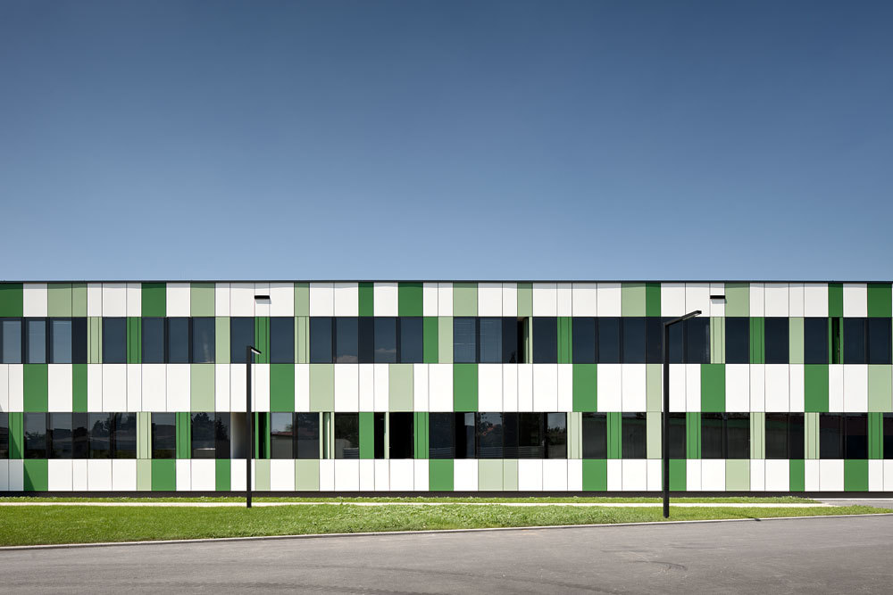 BRG Neusiedl am See / Solid Architecture