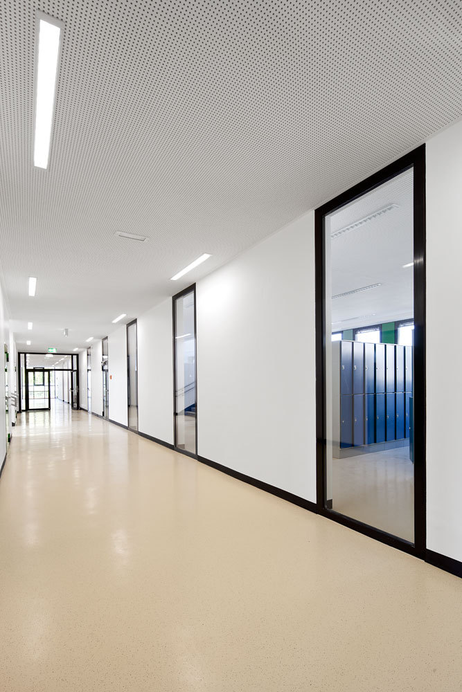 BRG Neusiedl am See / Solid Architecture