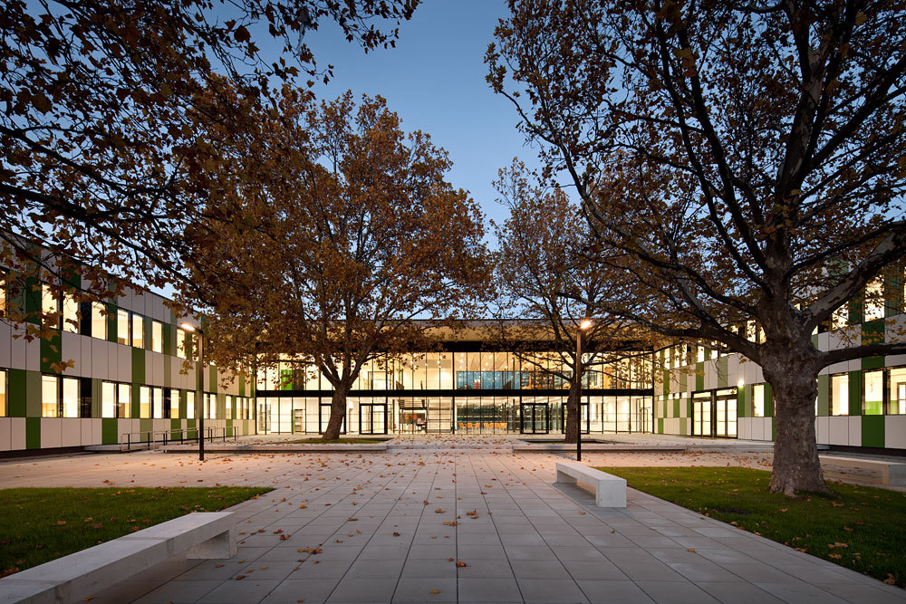 BRG Neusiedl am See / Solid Architecture