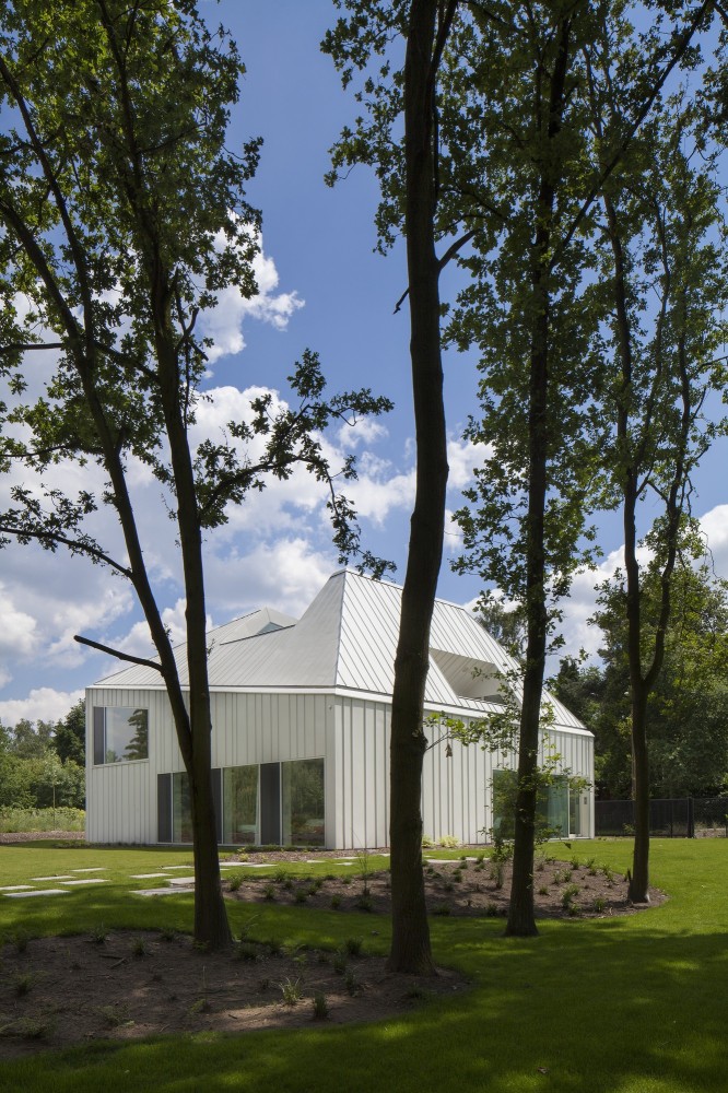 House VMVK / dmvA