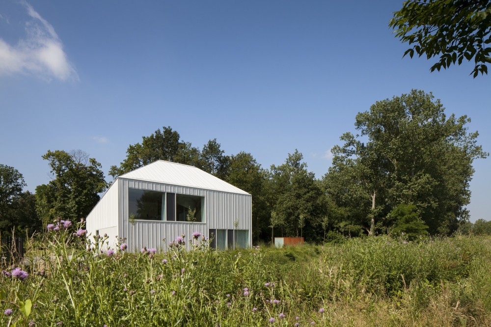 House VMVK / dmvA