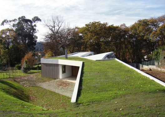 Courtesy of F451 Arquitectura