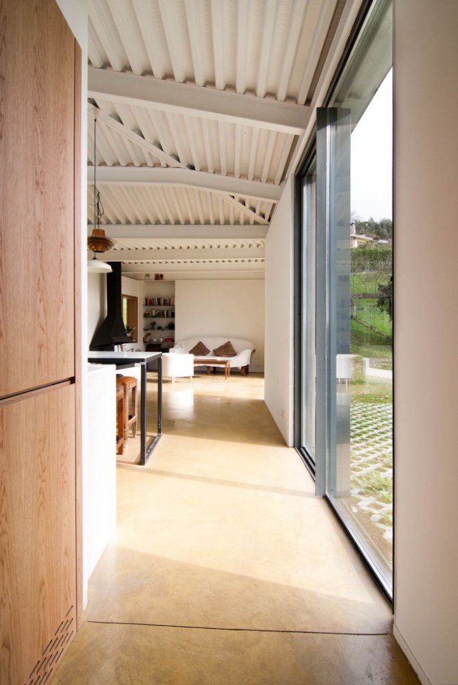 Lara Rios House & Atelier / F451 Arquitectura