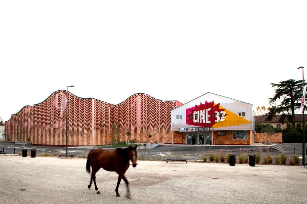 Cine 32 / ENCORE HEUREUX Architectes