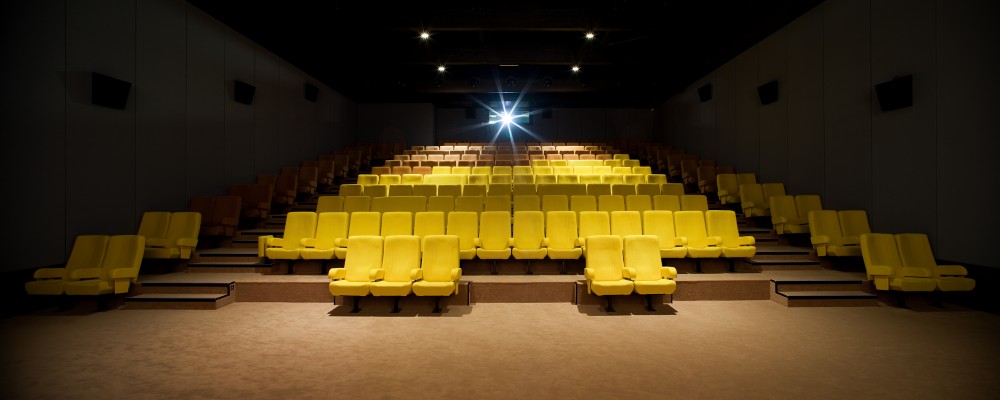 Cine 32 / ENCORE HEUREUX Architectes