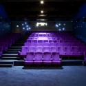 Cine 32 / ENCORE HEUREUX Architectes Cine 32 / ENCORE HEUREUX Architectes © Sebastien Normand