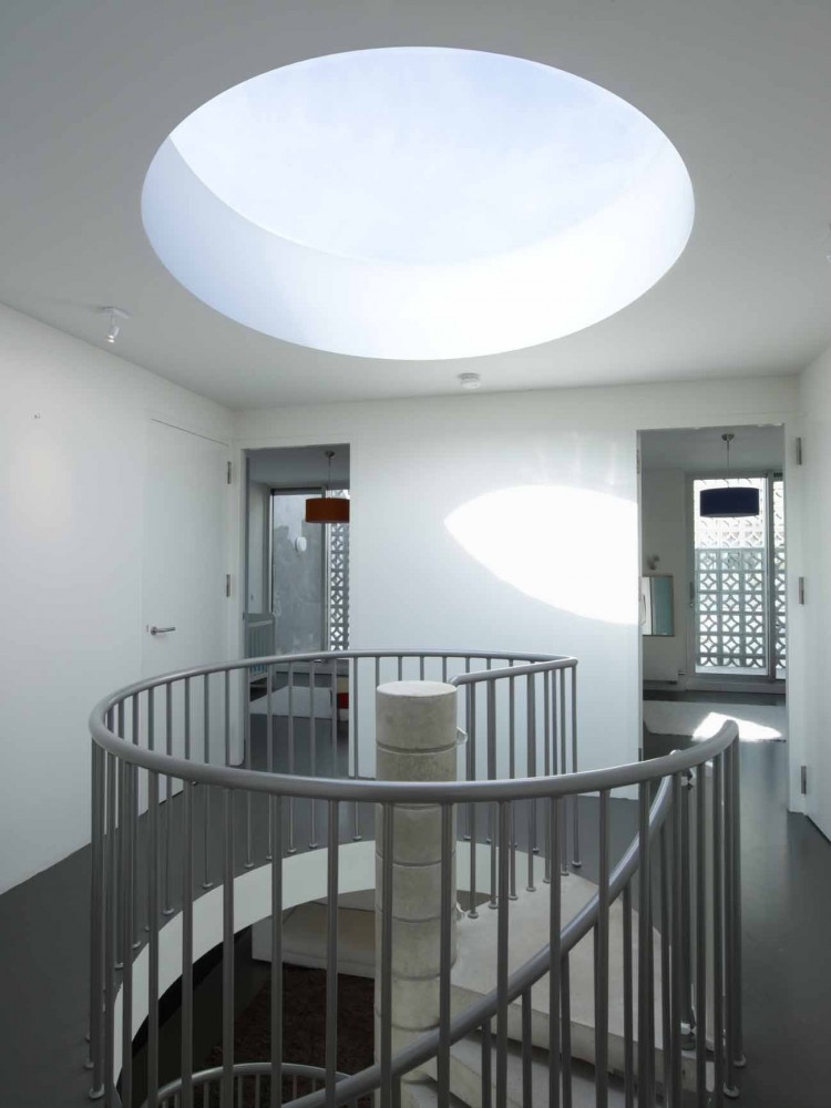 W-House / VMX Architects