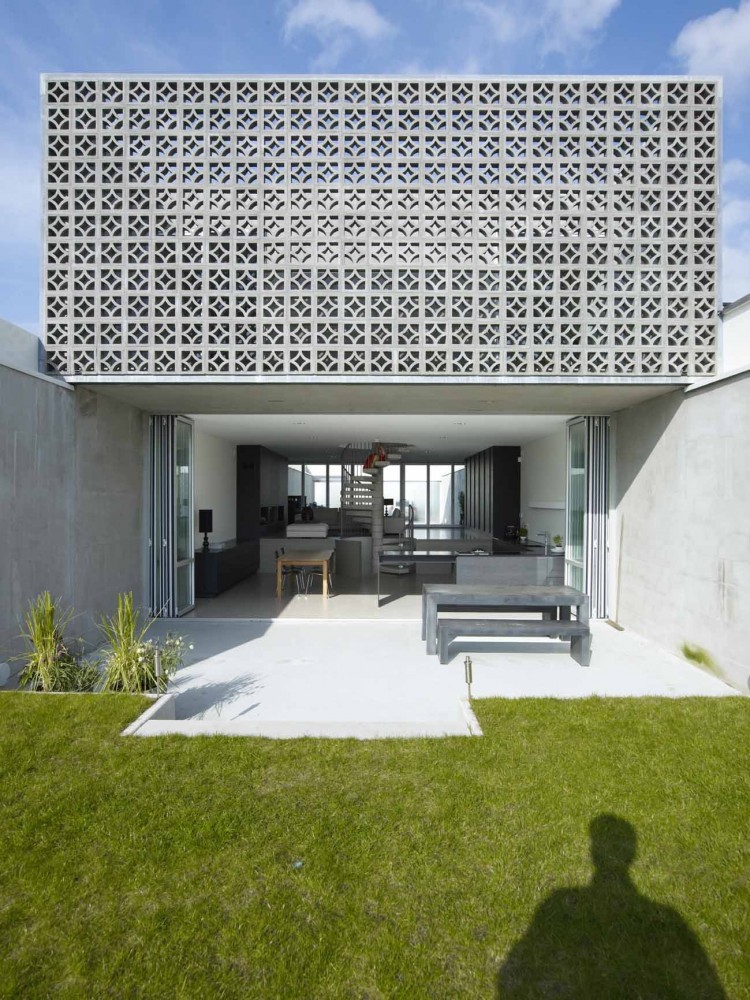 W-House / VMX Architects