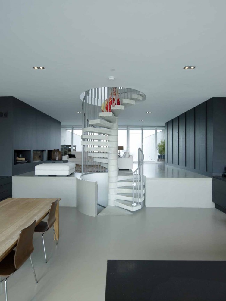W-House / VMX Architects