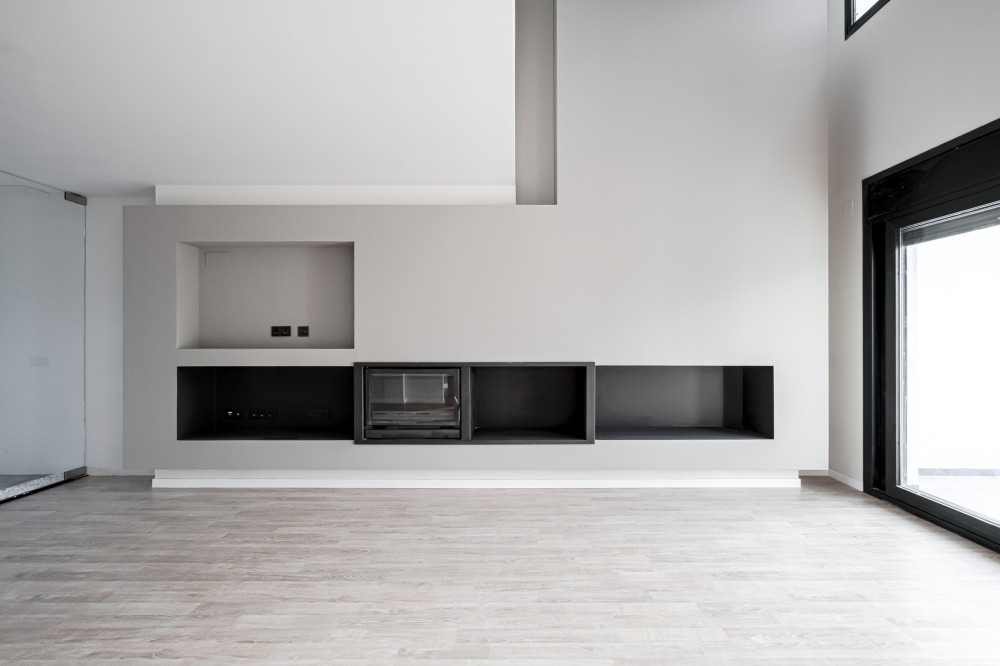 Interior Light-Single Family Housing / Viraje architecture