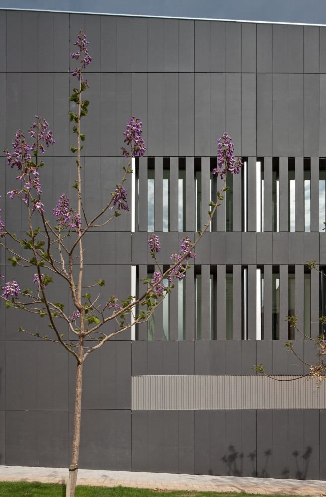 Tudela Courts / Otxotorena Arquitectos