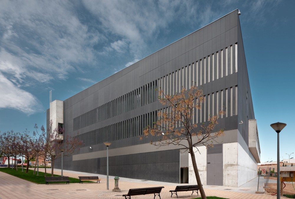 Tudela Courts / Otxotorena Arquitectos