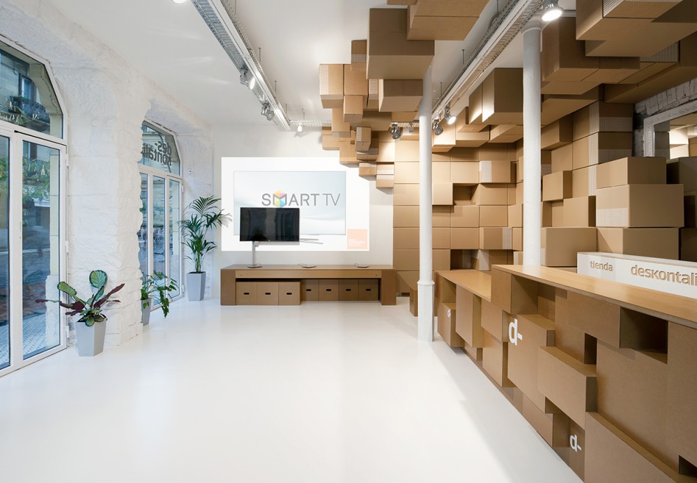 Deskontalia Store / VAUMM