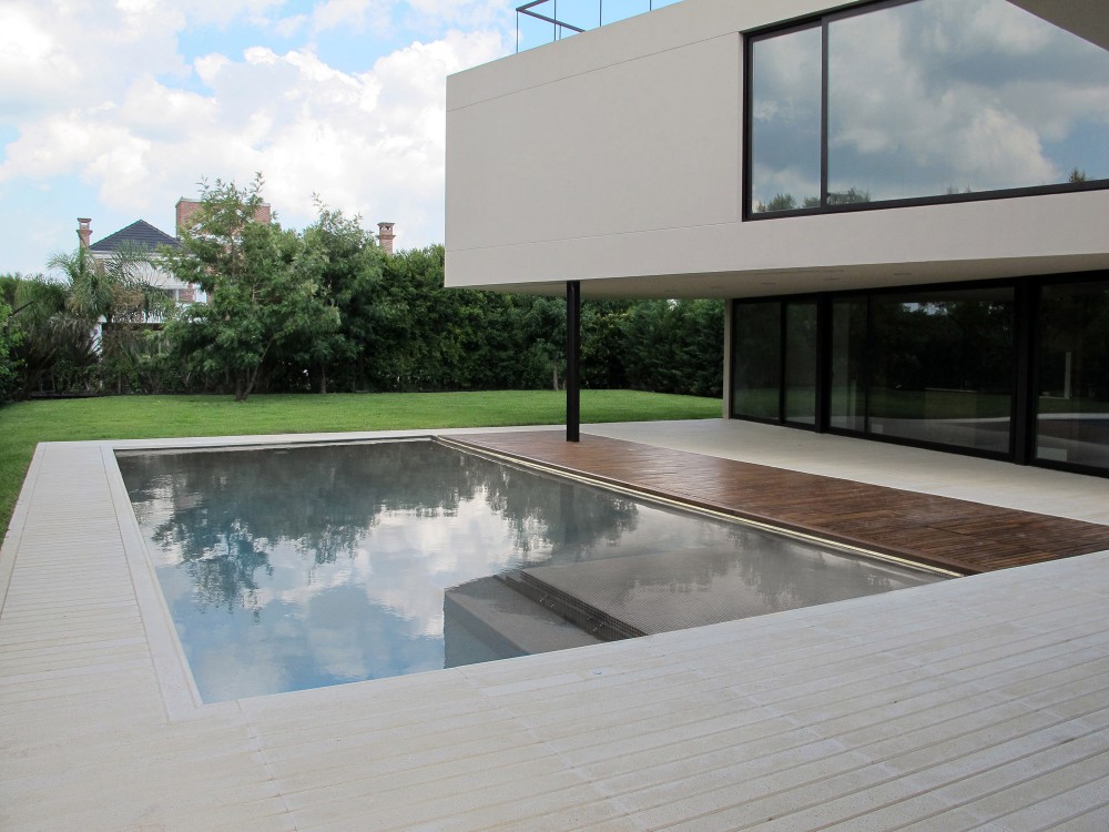 House in Tigre / FILM-Obras de Arquitectura