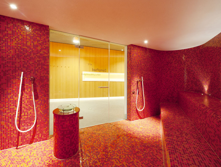 The Thermal Baths in Bad Ems / 4a Architekten