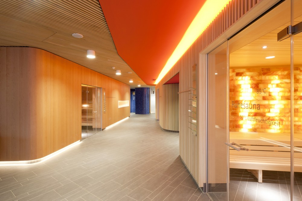 The Thermal Baths in Bad Ems / 4a Architekten