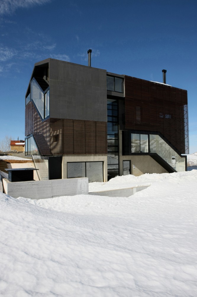 i-SKI / ACCENT DESIGN GROUP