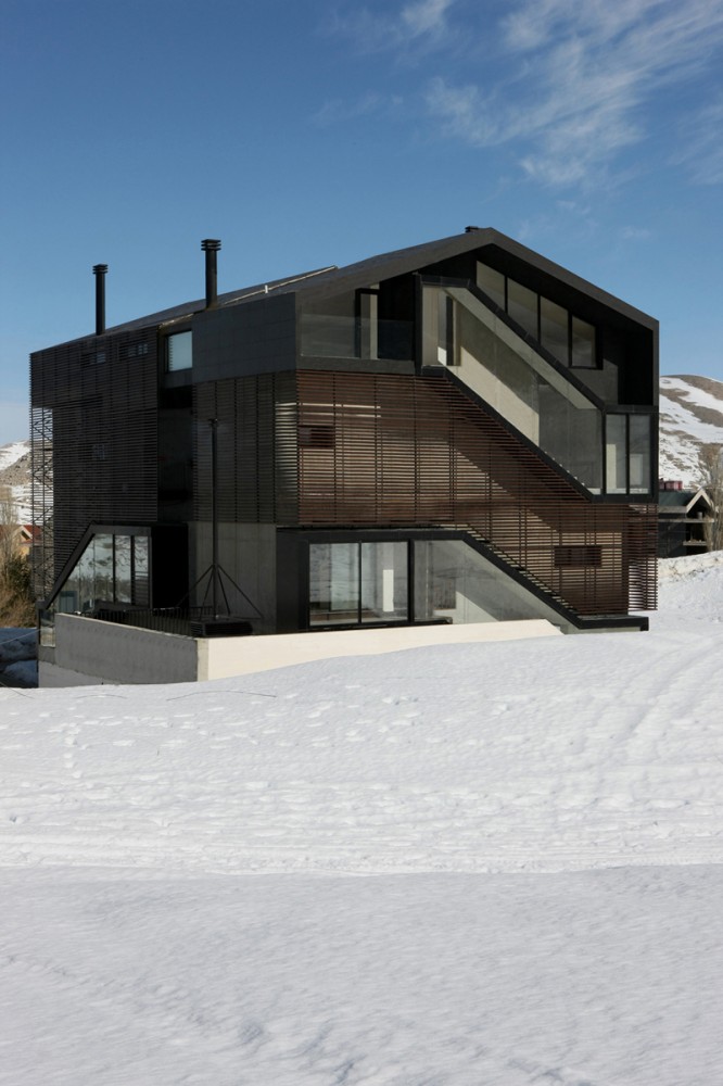 i-SKI / ACCENT DESIGN GROUP