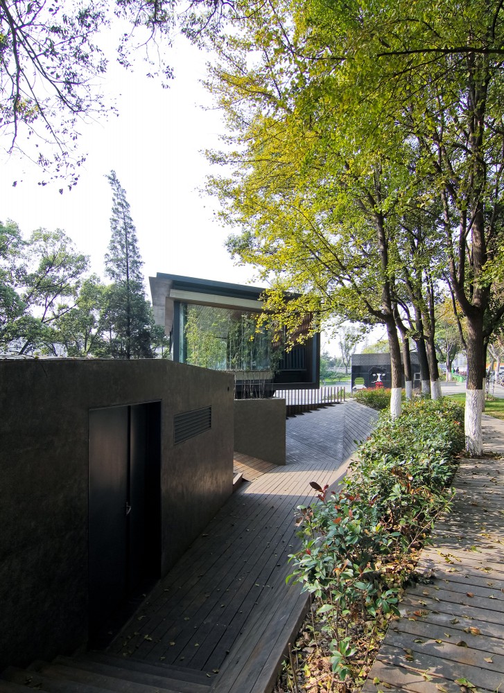 Riverside Park Pavilion / Vector Architects