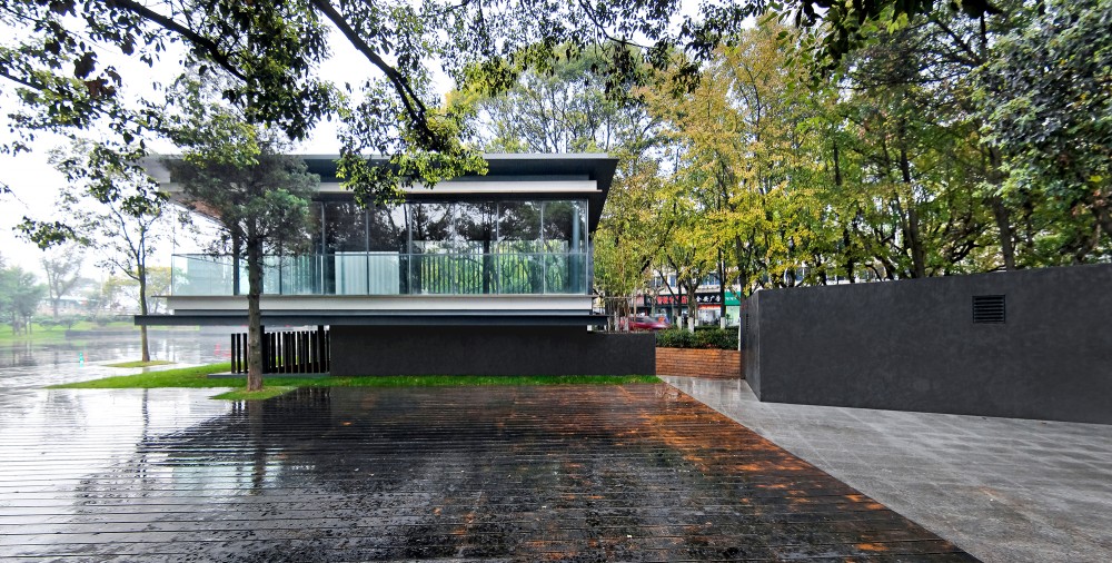 Riverside Park Pavilion / Vector Architects