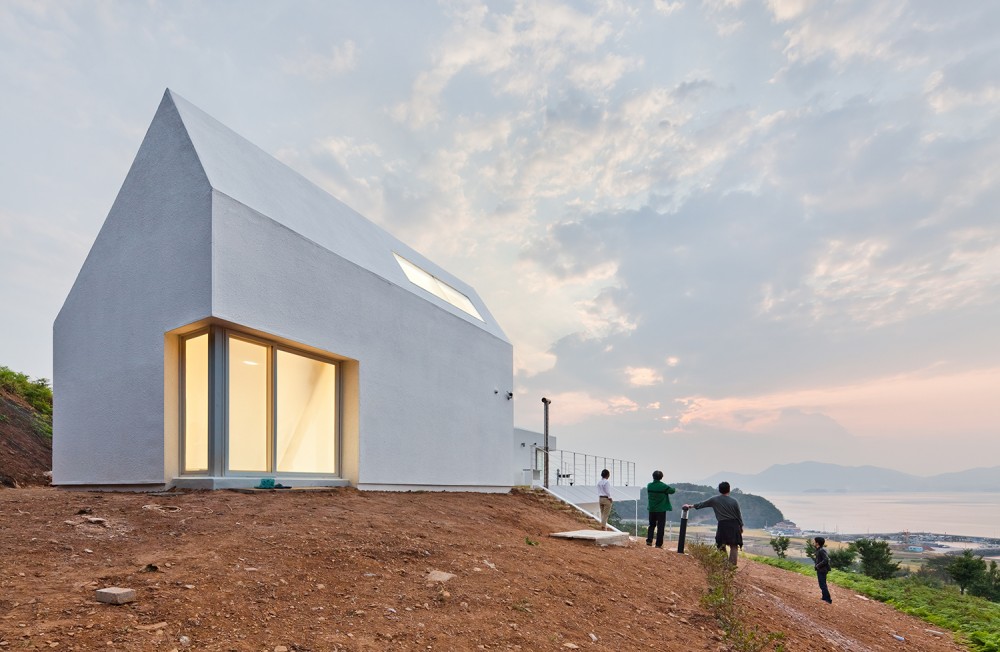 Net Zero Energy House / Lifethings