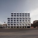 Keystone Office Building / EM2N Architects © Simon Menges