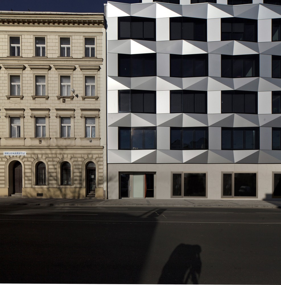 Keystone Office Building / EM2N Architects