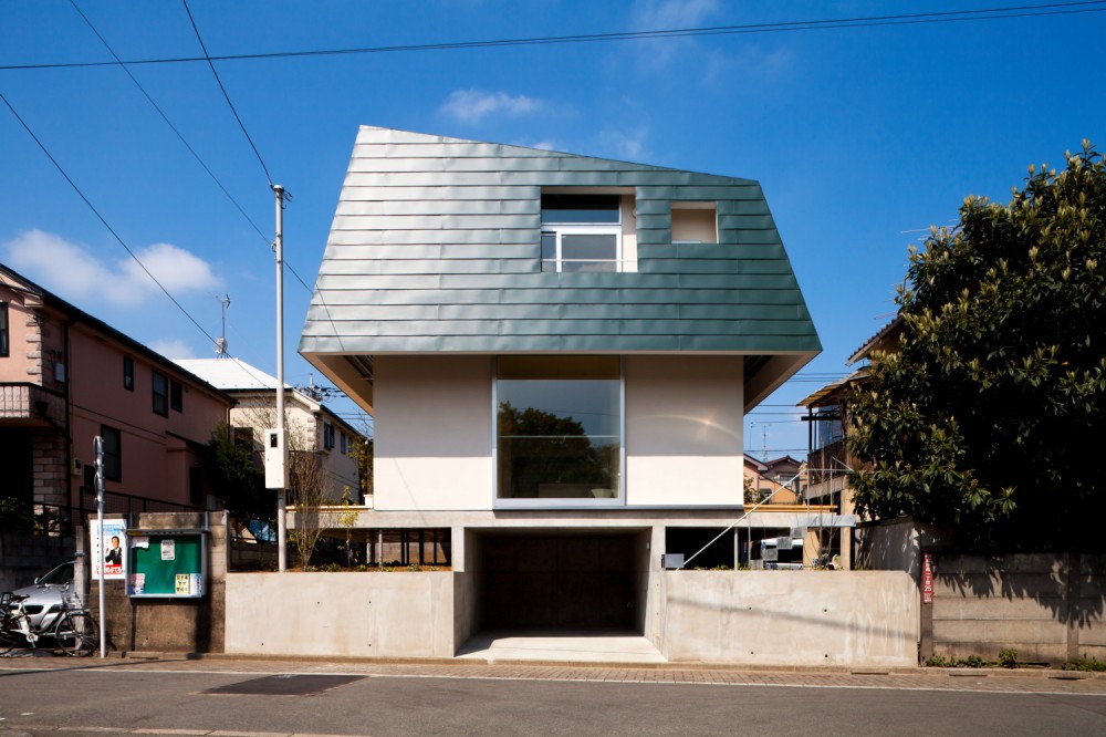 HAT / Komada Architects’ Office