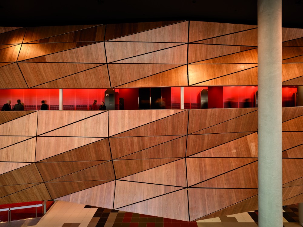 Melbourne Convention and Exhibition Centre / Woods Bagot