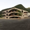 Schoolhouse Grono / Schoolhouse Grono / © Javier Miguel Verme