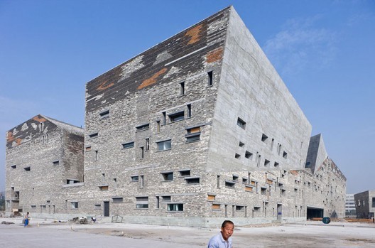 Ningbo Historic Museum / Wang Shu, Amateur Architecture Studio © Iwan Baan