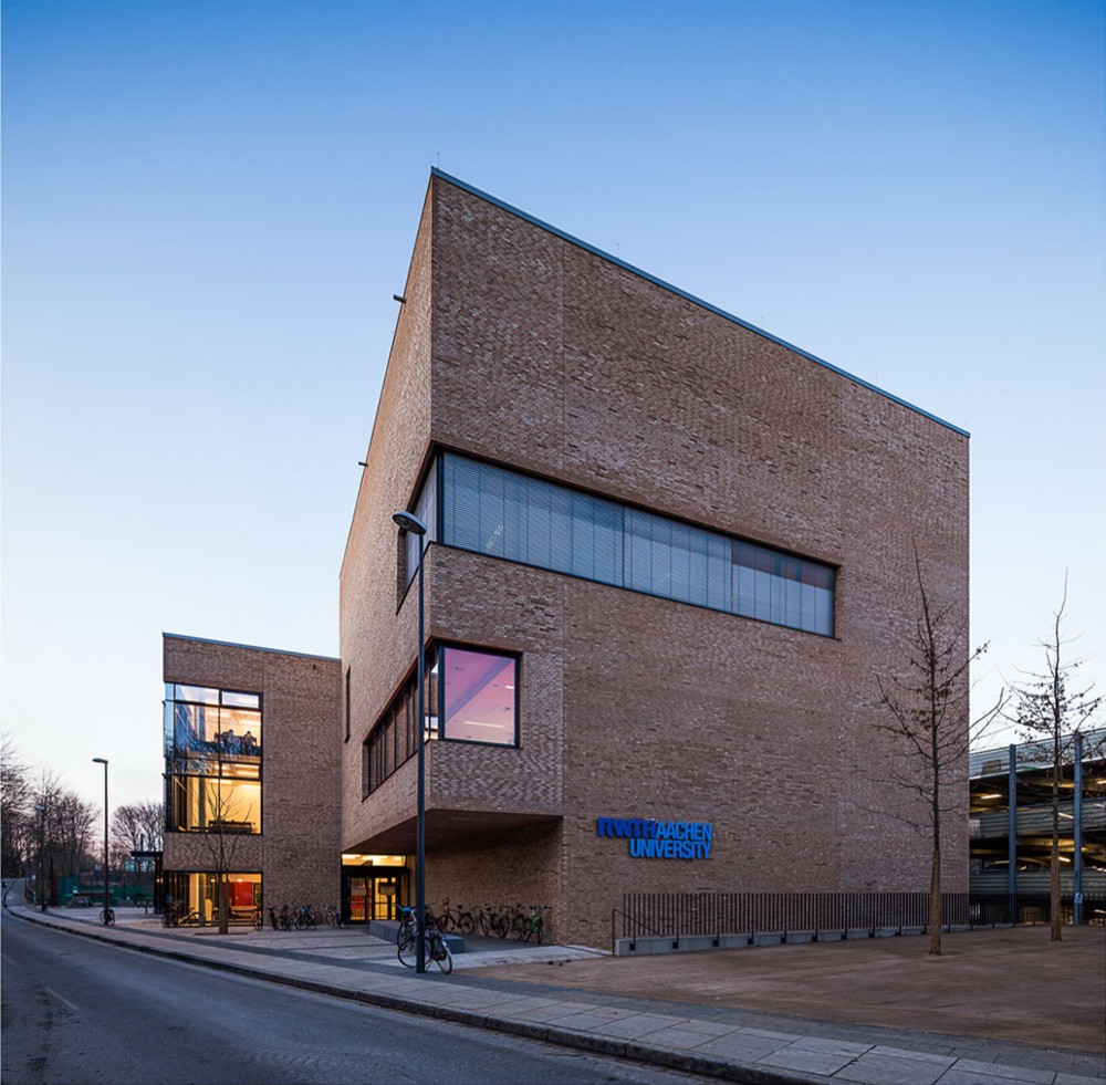 Hörsaalzentrum PPS / Hentrup Heyers + Prof. Fuhrmann