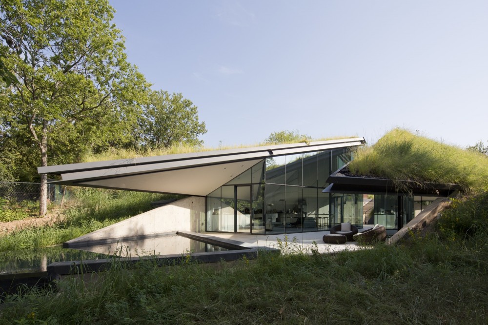 Edgeland House / Bercy Chen Studio
