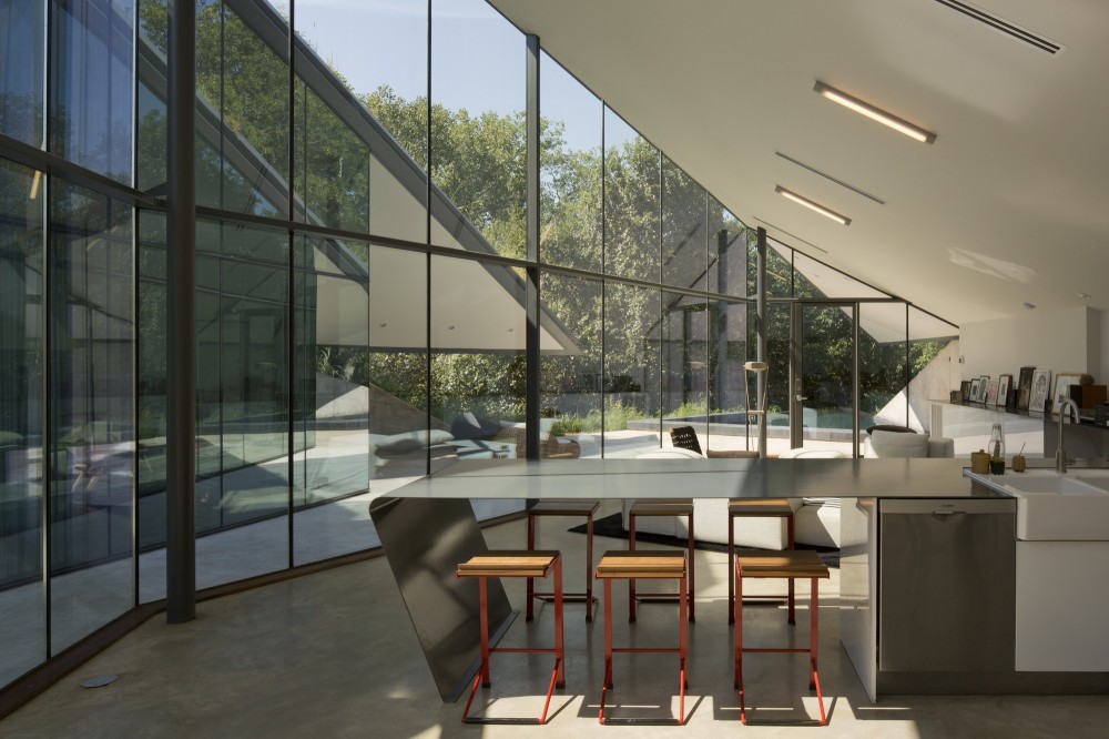 Edgeland House / Bercy Chen Studio