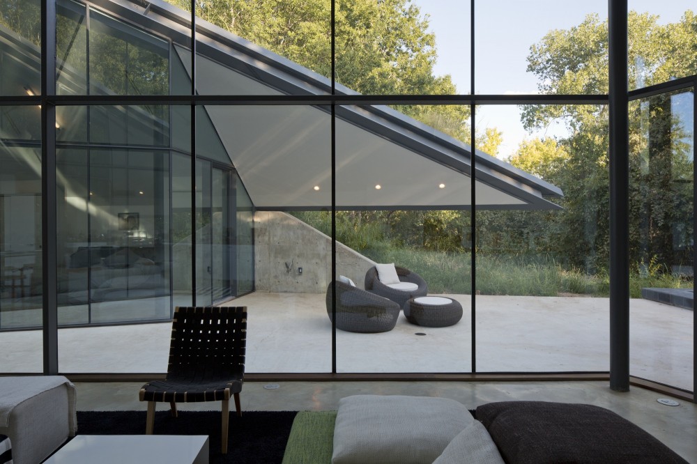 Edgeland House / Bercy Chen Studio