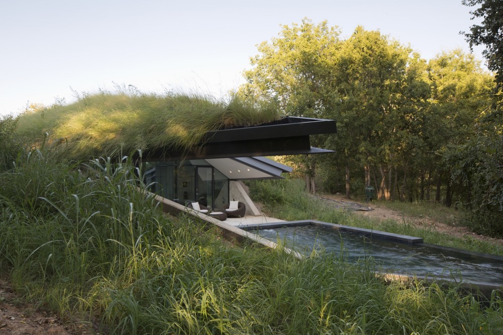 Edgeland House / Bercy Chen Studio