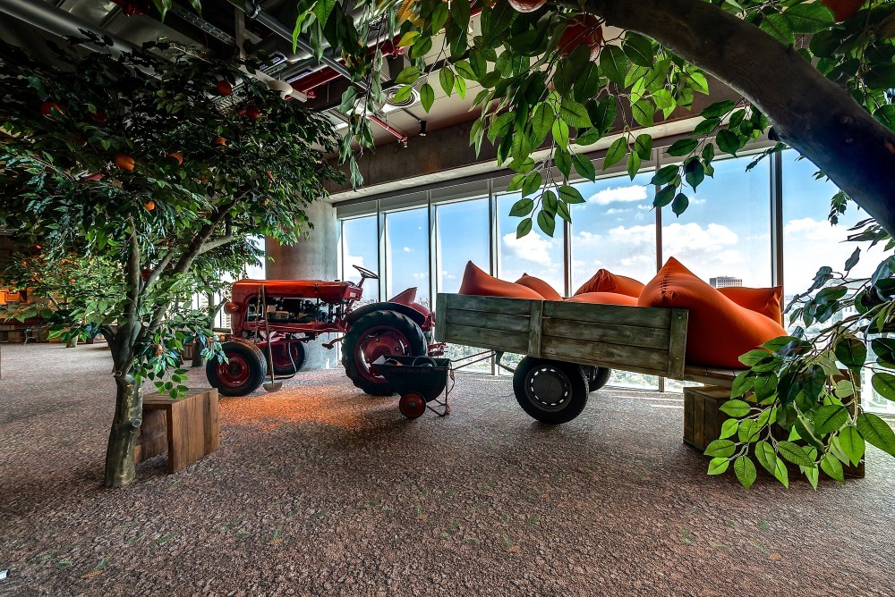 Google Tel Aviv Office / Camenzind Evolution
