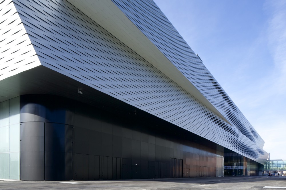 Messe Basel New Hall / Herzog & de Meuron